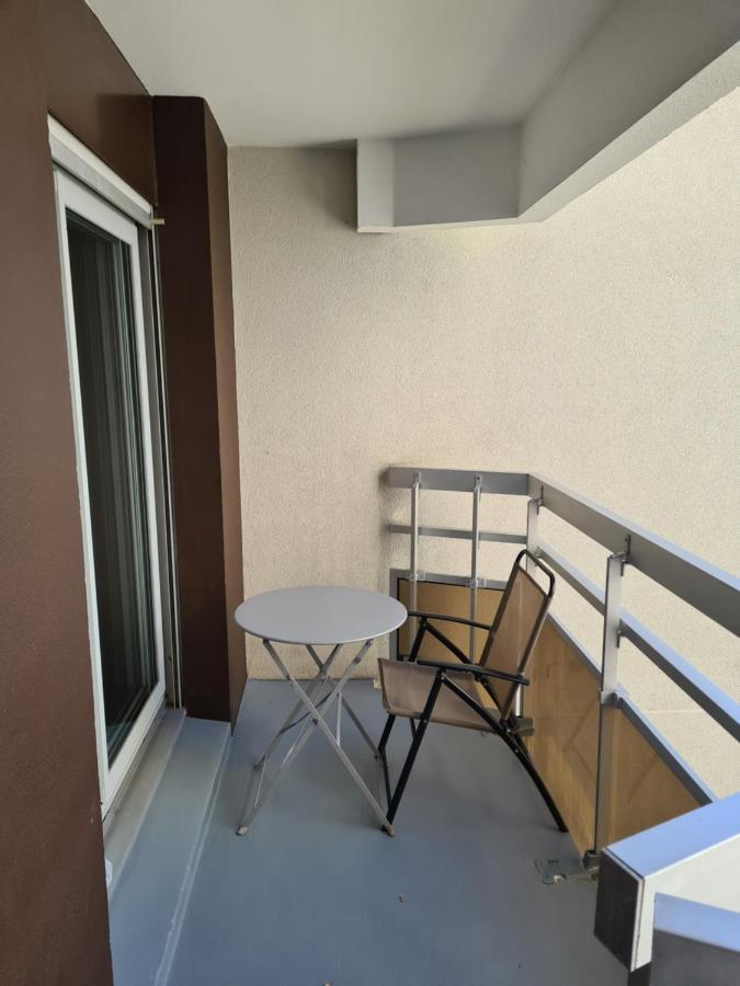 Chambre De 11 M2 Avec Balcon 巴黎 外观 照片